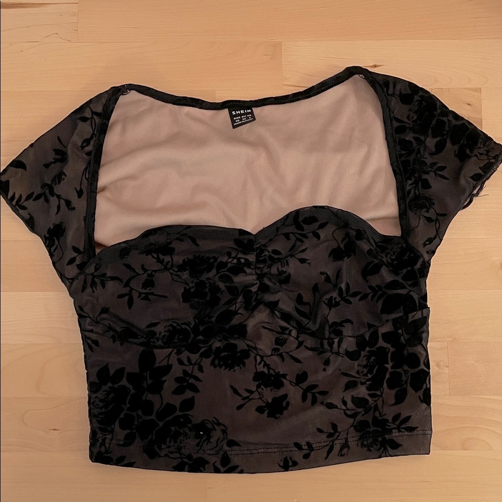 SHEIN Black Floral Sheer nude lined lace Blouse